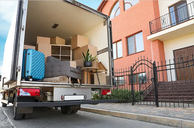 Inset image representing MOVE IN/OUT CLEANING